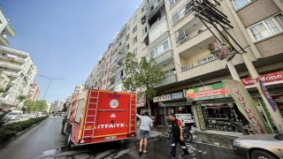 Mersin’de apartman dairesinde çıkan yangında bir köpek telef oldu