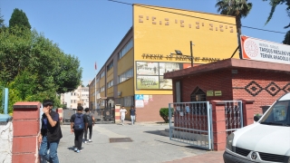 Mersin’de kavgada bıçaklanan 2 öğrenci yaralandı
