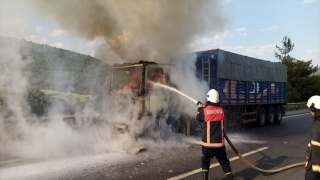 Mersin’de iki tırda çıkan yangın hasara neden oldu