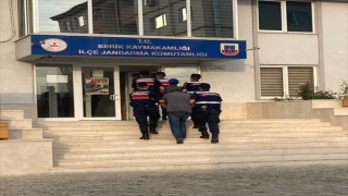 Serik’te 2 hırsızlık şüphelisi yakalandı