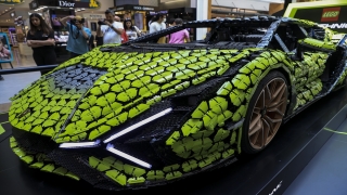 LEGO’nun gerçek boyutlu Lamborghini Sian FKP 37 modeli İstanbul’da