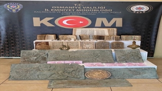 Osmaniye’de tarihi eser olduğu değerlendirilen objeler ele geçirildi