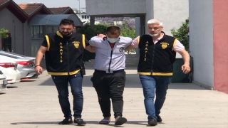 Adana’da güvenlik kamerasından belirlenerek yakalanan hırsızlık zanlısı tutuklandı