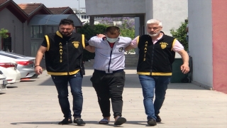 Adana’da güvenlik kamerasından belirlenerek yakalanan hırsızlık zanlısı tutuklandı