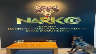 Isparta’da uyuşturucu operasyonunda yakalanan şüphelilerden 1’i tutuklandı