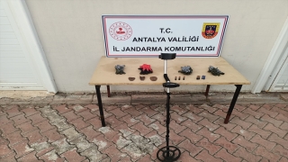 Antalya’da kaçak kazı yapan 3 şüpheli yakalandı