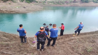 Adana’da serinlemek için göle giren genç boğuldu