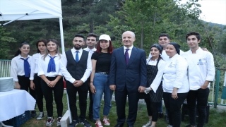 YÖK Başkanı Özvar, Isparta’da öğrencilerle buluştu