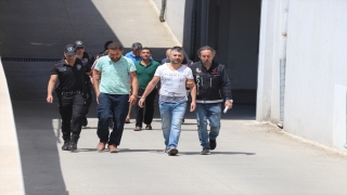 Adana’da uyuşturucu operasyonunda yakalanan 18 zanlıdan 1’i tutuklandı