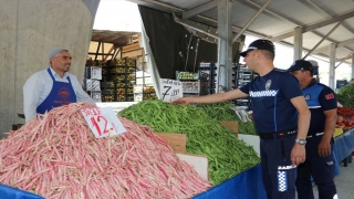 Mersin’de semt pazarlarında fiyat denetimi yapıldı