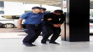 Alanya’da camideki hırsızlık güvenlik kamerasında