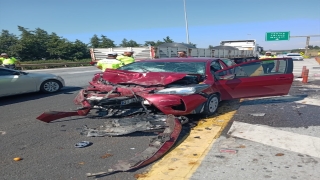 Mersin’de iki otomobilin çarpışması sonucu 5 kişi yaralandı