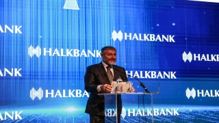 Bakan Nebati, Adana’da ”Halkbank Üreten Kadınlar Buluşması”nda konuştu: