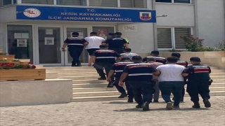 Antalya’da aranan 4 şüpheli yakalandı