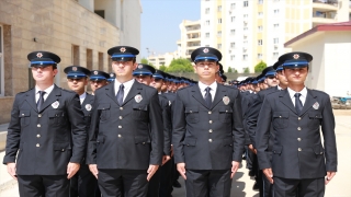 Adana’da polis adayları mezuniyet heyecanı yaşadı