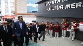 Çevre, Şehircilik ve İklim Değişikliği Bakanı Kurum, Isparta’da temel atma ve toplu açılış töreninde konuştu: (1)