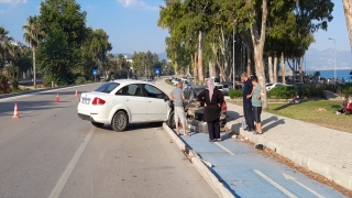 Antalya’da trafik kazasında 2 kişi yaralandı