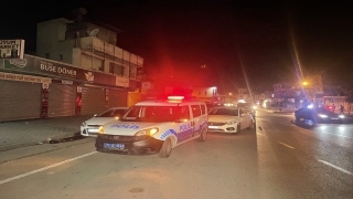 Adana’da sırtına mermi isabet eden kadın yaralandı