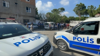 Adana’da akrabalar arasındaki bıçaklı kavgada 3 kişi yaralandı