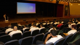 Mersin’de toplu taşıma şoförlerine eğitim verildi