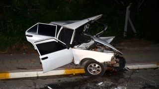Antalya’da iki otomobilin çarpışması sonucu 1 kişi öldü