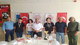 Kozan’da LGS’de dereceye girenler ödüllendirildi