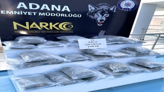 Adana’da minibüsün klimasından 16 kilo 250 gram esrar çıktı