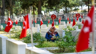 Gaziantep’te arife gününde şehit kabirleri ziyaret edildi
