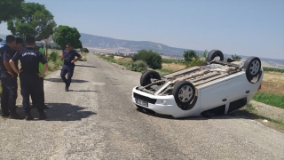 Kahramanmaraş’ta takla atan otomobildeki 5 kişi yaralandı