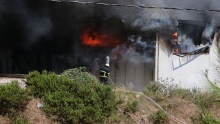 Osmaniye’de katı atık bertaraf tesisinde çıkan yangına müdahale ediliyor