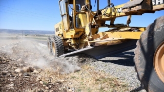 Araban’da yol çalışmaları sürüyor