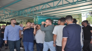 Mersin’deki trafik kazasında ölenlerin cenazesi defnedildi