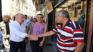 Zafer Partisi Genel Başkanı Özdağ Nizip’te vatandaşlarla görüştü