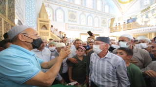 Kaş’ta yeni yapılan camide Sakalı Şerif ziyarete açıldı