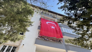 Şehit Şimşek’in Gaziantep’teki ailesine şehadet haberi verildi