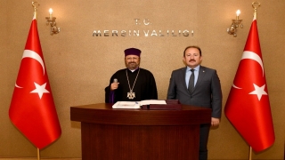 Türkiye Ermenileri Patriği Maşalyan Mersin Valisi Pehlivan’ı ziyaret etti