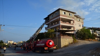 Antalya’da apartman dairesinde çıkan yangın söndürüldü