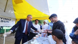 Gaziantep’te 30 bin kişiye aşure ikramı