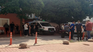 Adana’da devrilen motosikletteki 2 kişi öldü