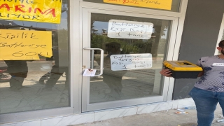 Adana’da ruhsatsız mağaza mühürlendi
