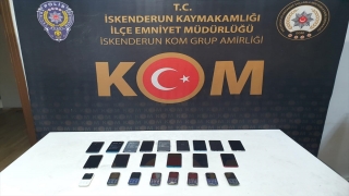 Hatay’da gümrük kaçağı 23 cep telefonu ele geçirildi