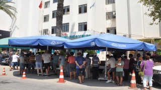 Silifke’de vatandaşlara aşure dağıtıldı