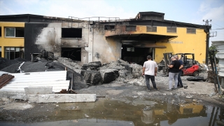 Mersin’de geri dönüşüm tesisinde çıkan yangın söndürüldü