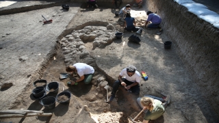 Aççana Höyük kazılarında 3 bin 500 yıllık yerleşim tabakasına inildi
