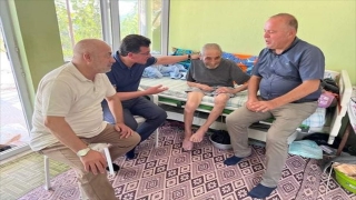Milletvekili Uslu Demre’de hasta ziyaretlerinde bulundu