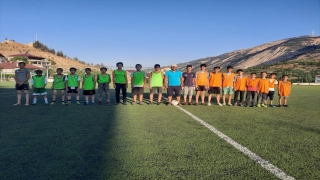 Çağlayancerit’te futbol turnuvası düzenlendi