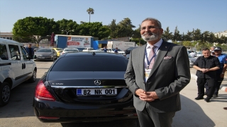 Belediye başkanı, Tarsus’un il olmasını amaçlayan proje toplantısına ”82” plakalı araçla gitti