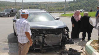 Hatay’da otomobille pikabın çarpıştığı kazada 1 kişi yaralandı