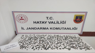 Hatay’da bir evde 1127 sikke ele geçirildi