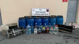 Hatay’da 4 bin 250 litre sahte içki ele geçirildi